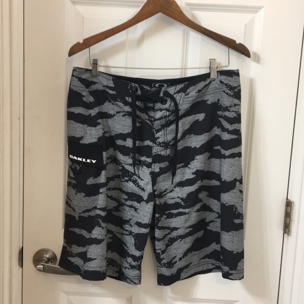 Oakley swim trunk NWOT